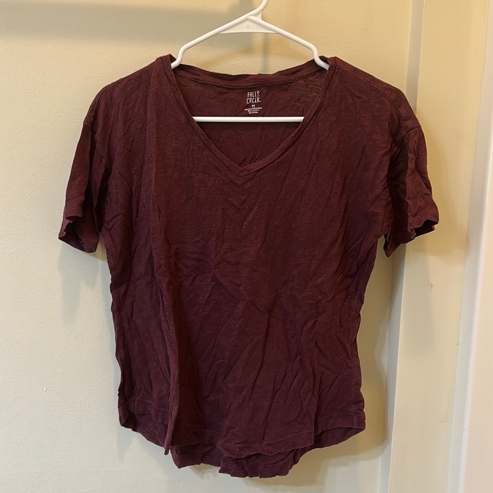 Falls creek v neck short sleeve tee